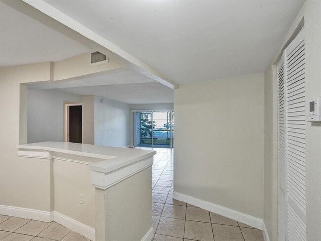 Photo - 4205 N University Dr Unit 108