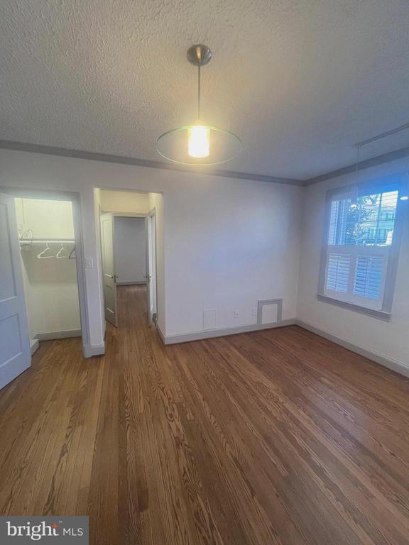 Photo - 715 S Washington St