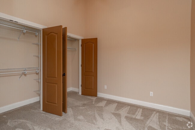 2BR, 1BA - 840SF Layout 1