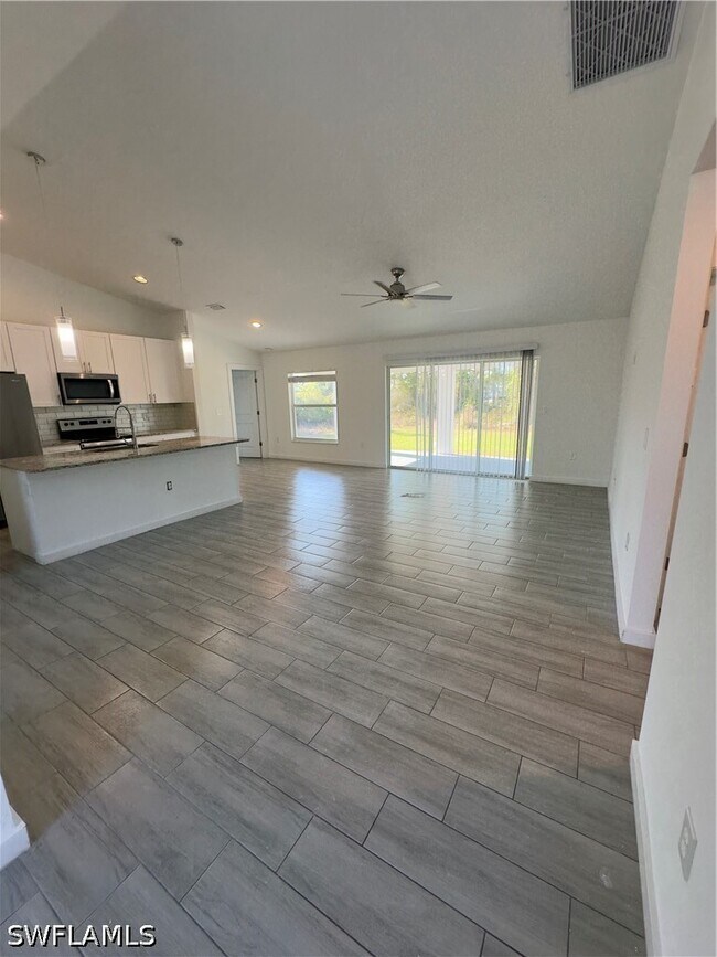 Photo - 3707 38th St SW