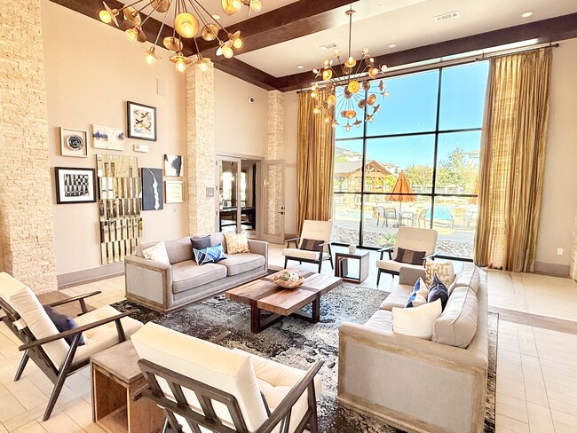 Building Photo - Savannah Oaks Rental