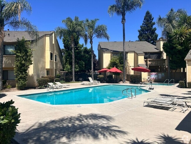 Building Photo - Charming 2 Bedroom, 2 Full Bath Condo Modesto Unit 103