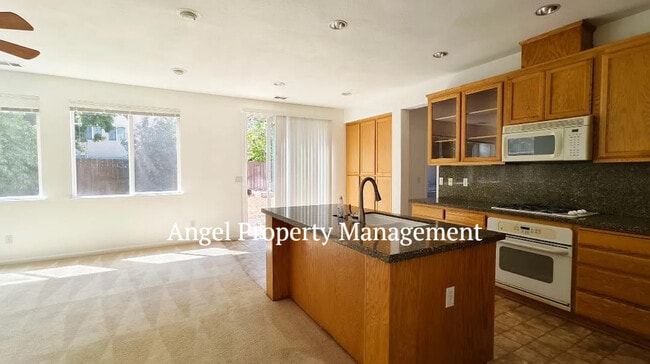 Photo - 1475 Garold Ln