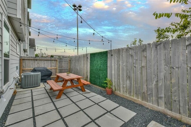 Photo - 1815 Napa Creek Ln