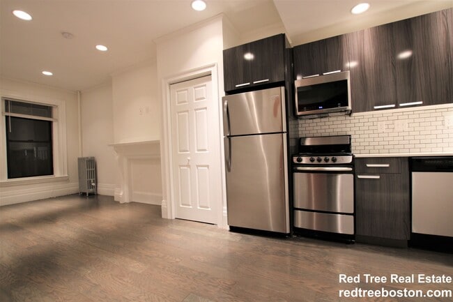 Photo - 270 Newbury St Unit 6