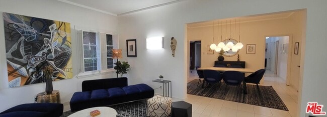 Photo - 137 N Sycamore Ave Unidad 2