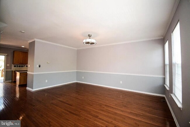 6413 McCoy Rd