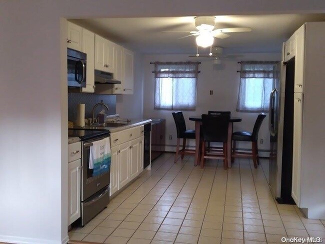 Photo - 95 Springville Rd Unit 3