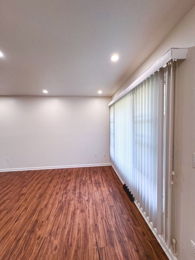 Photo - 2801 Wedgefield Dr