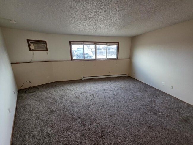 1112 Portland Dr