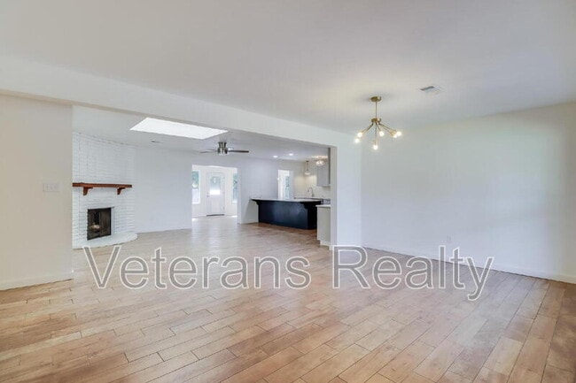 Photo - 621 S Forest Ave