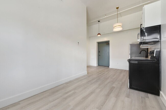 Photo - The Benedict