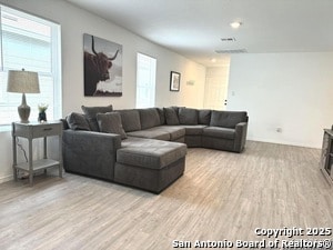 Photo - 9907 Jenny Grist