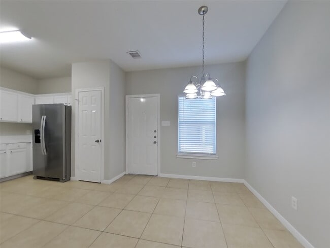 Photo - 11335 Carla St