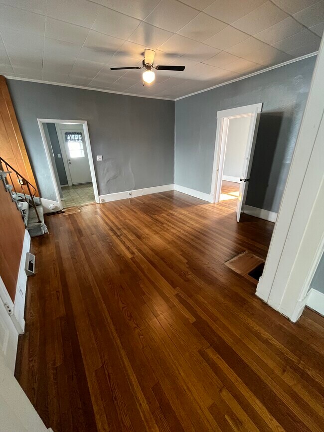 Photo - 143 S Sandusky St