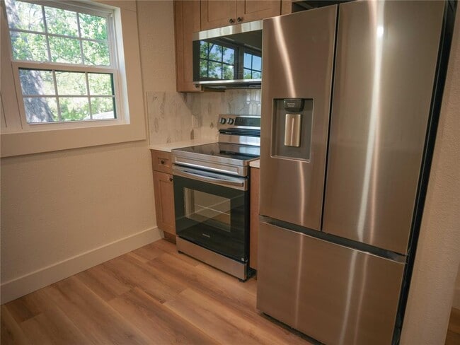 Photo - 803 Oakland Ave