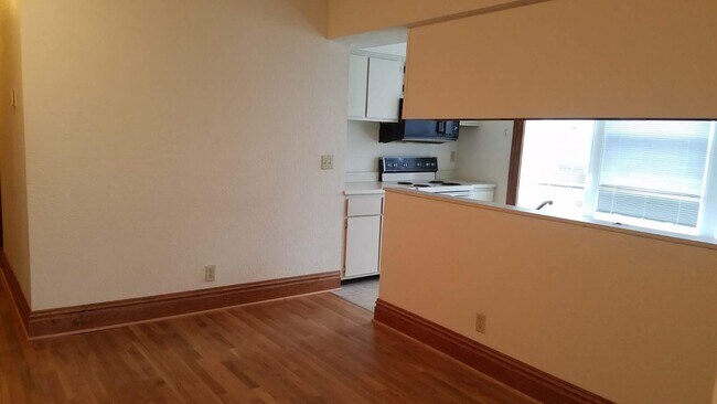 Photo - 6012 McPherson Ave Unit 2W