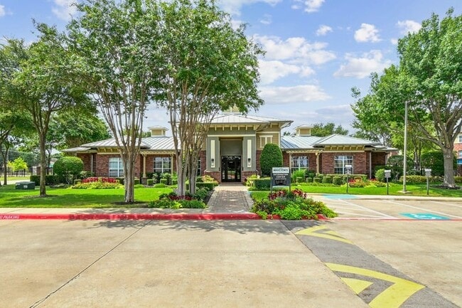 Photo - Indigo Pointe