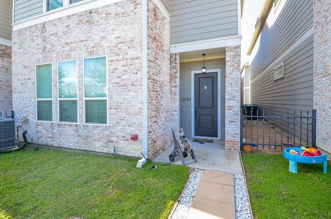 Photo - 2509 Judiway St