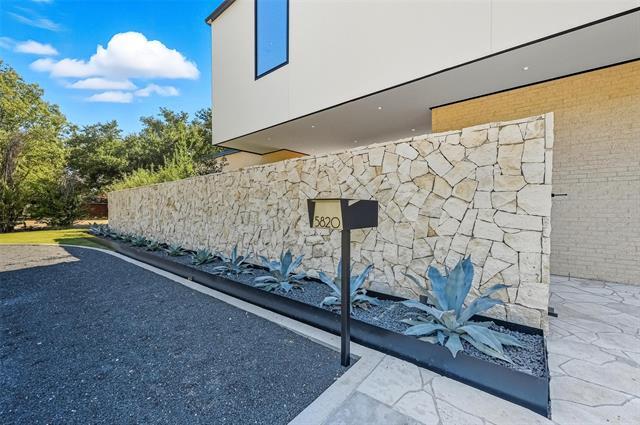 Photo - 5820 Northmoor Dr