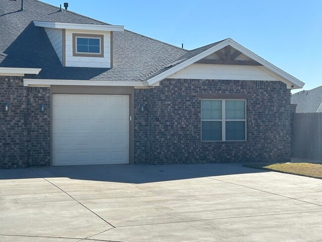 Building Photo - 12007 Englewood Ave