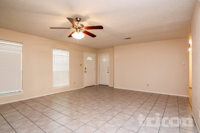 Photo - 4615 Tealgate Dr