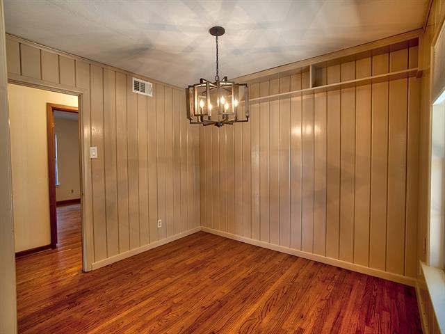 Photo - 2318 Elmwood Blvd