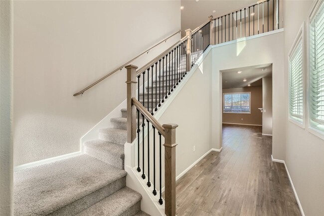 Photo - Stunning design and spacious floor plan nestled in the amazing Tahoma Ridge neighborhood.