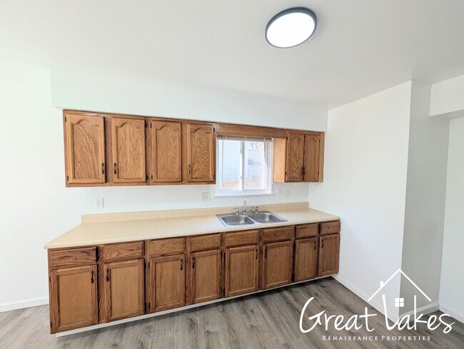 Photo - Stunning 3 Bedroom 1 Bathroom now availabl...