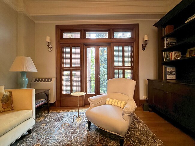 Photo - Historical 705 Davis Building! Vintage Lux... Unidad 303