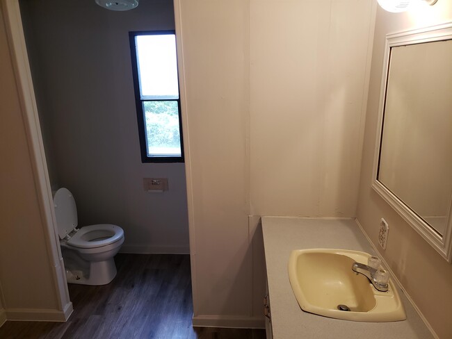 Photo - 135 Ransdell Ln