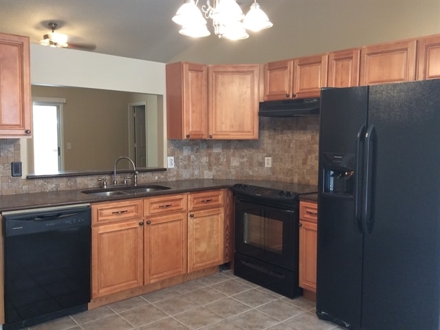 Photo - 4680 Greenhill St