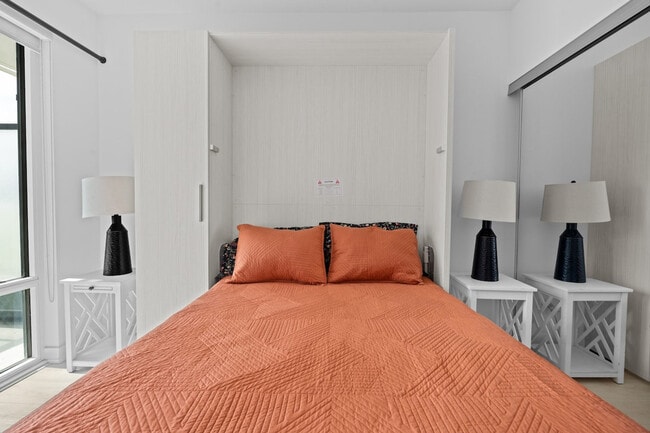 Photo - 501 Yonge St Unit SI ID1571748P