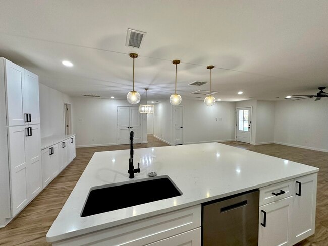 Photo - 5426 22nd St