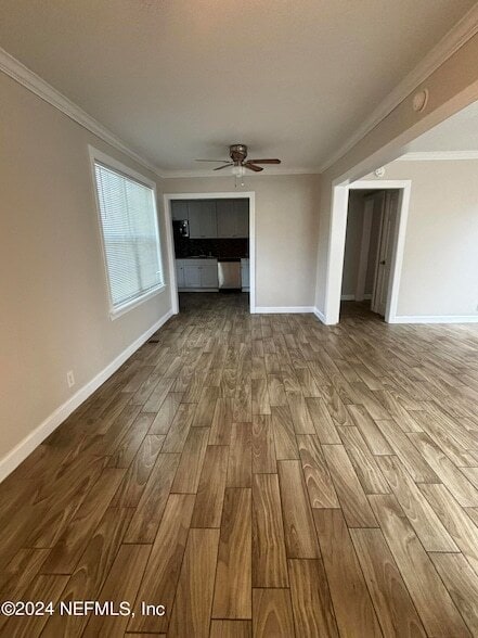Photo - 3777 Lilly Rd N