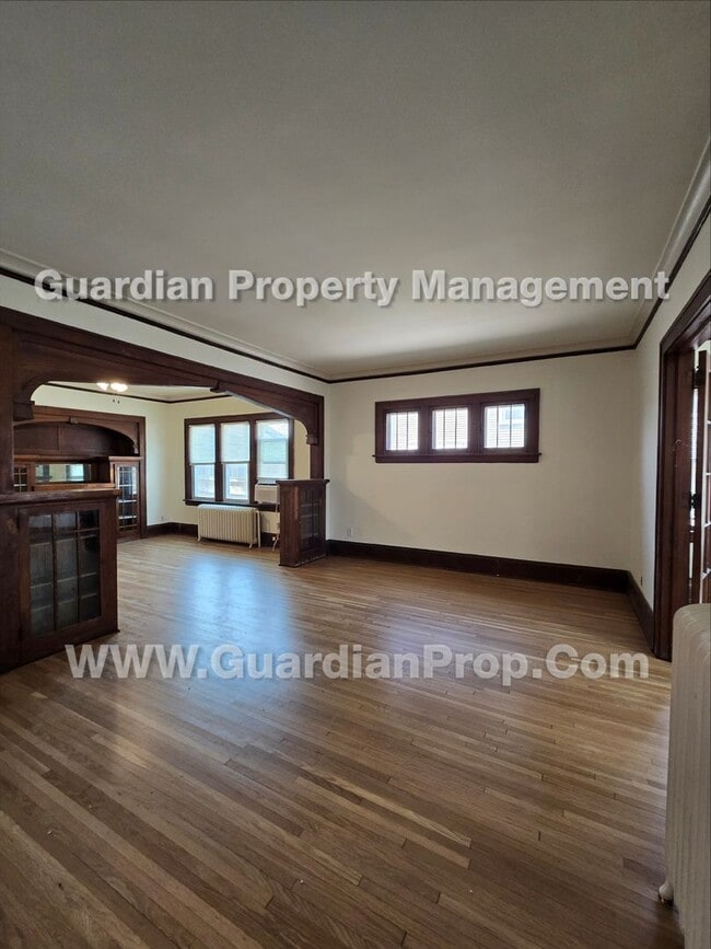 Photo - 866 Dayton Ave