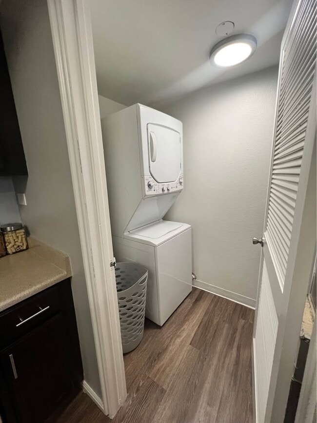 laundry - Shadowbrook Apartments