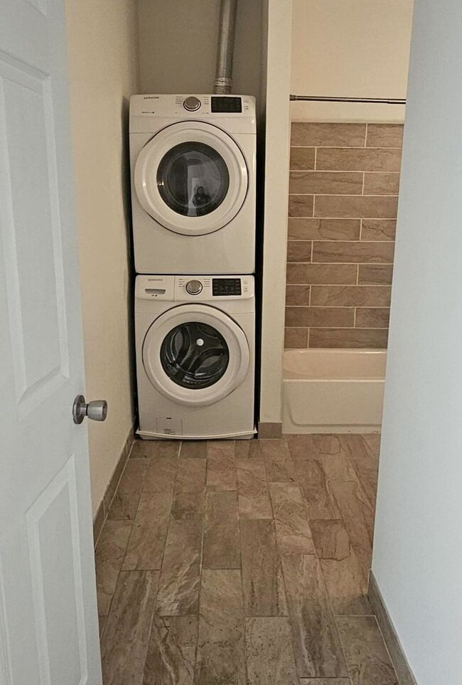 Photo - 601 N 39th St Unidad 2