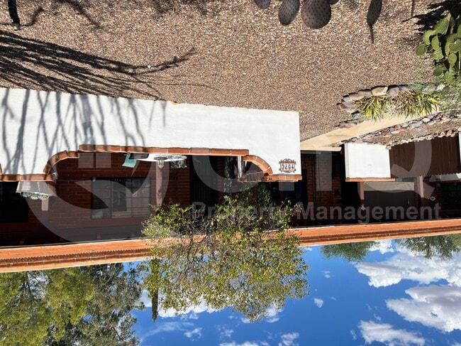 Building Photo - 457 S Paseo Quinta Rental