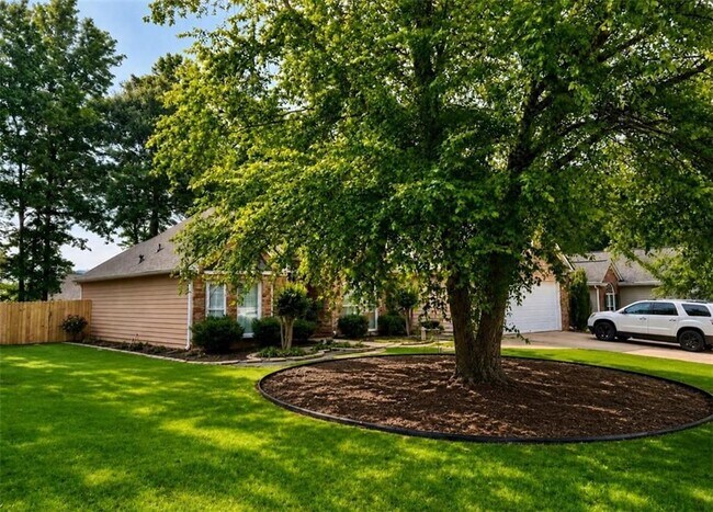 Photo - 463 Valleyside Dr