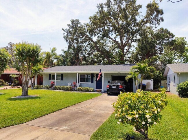 Photo - 5332 10th Ave N