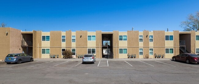 Vail Manor Apartments