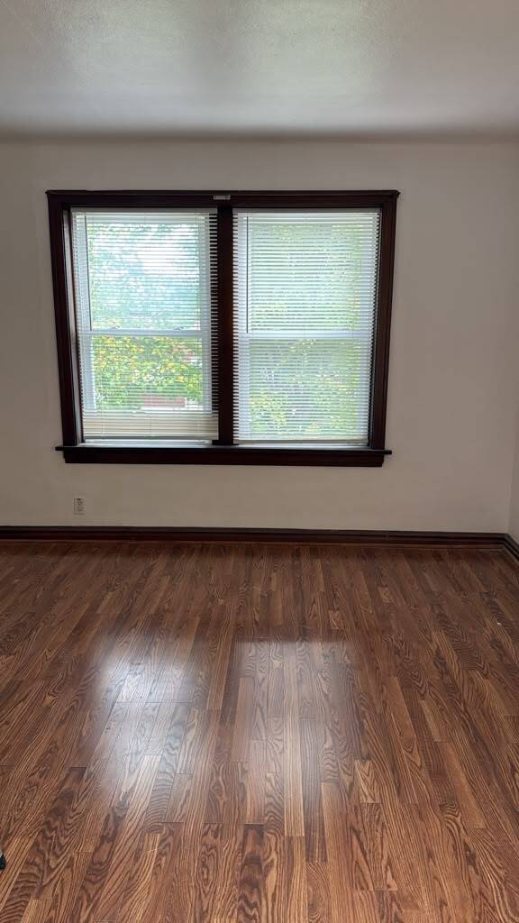 5470 Loughborough Ave Unit 2E