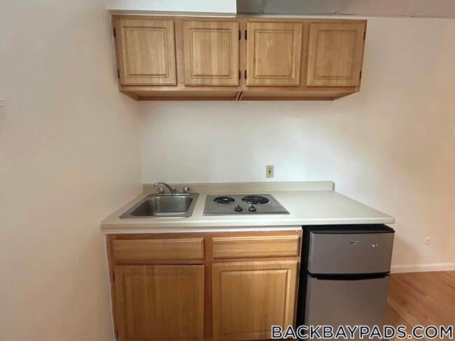 Photo - 405 Beacon St Unidad A