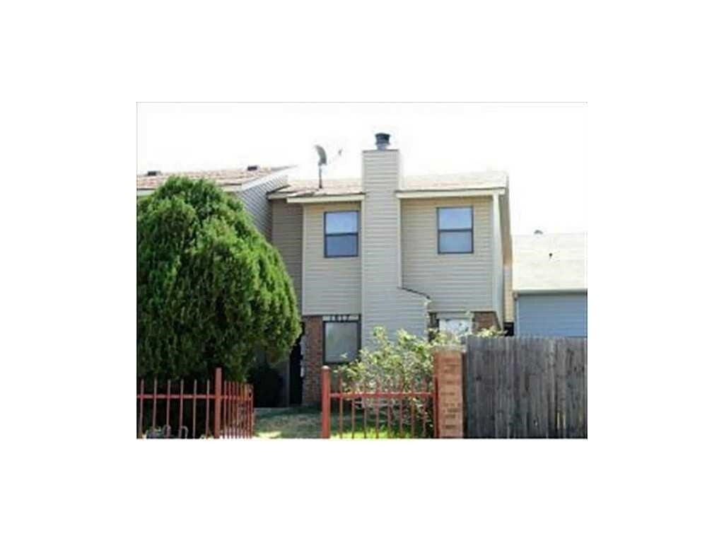 4-plex Westside Norman - Rambling Oaks Condominiums