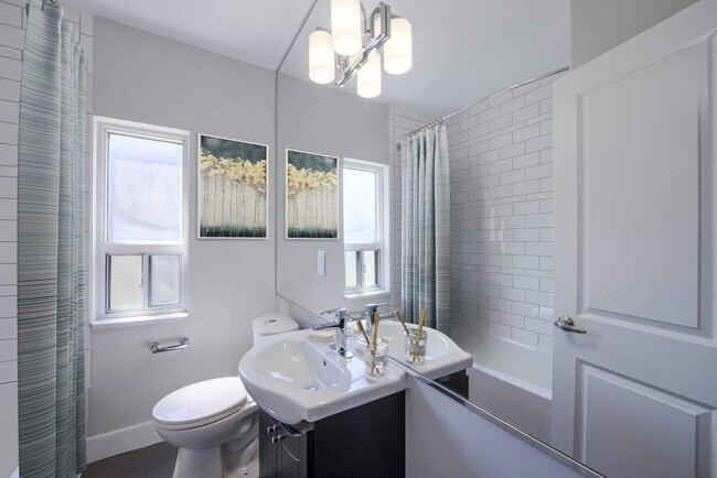 Photo - 90-92 James St