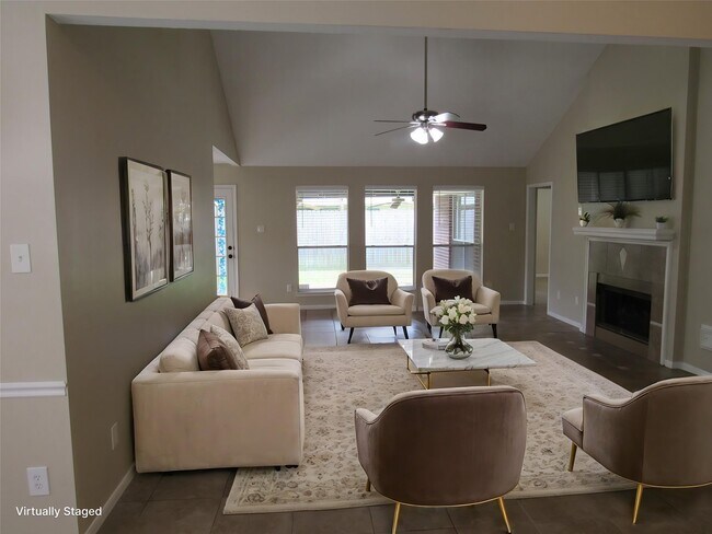 Photo - 10139 Cedaredge Dr