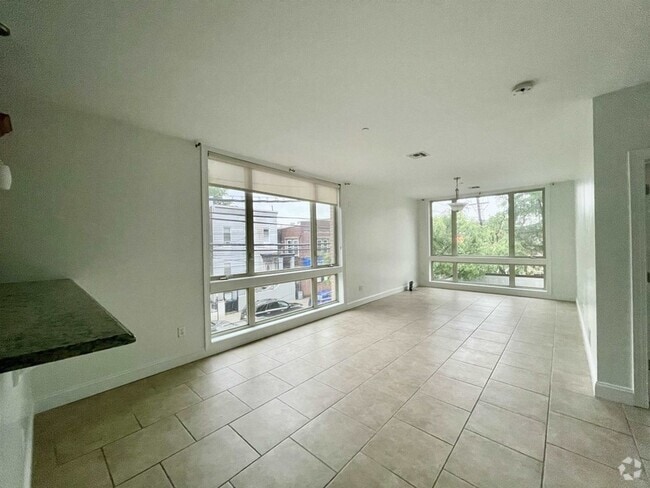 Building Photo - 422 68th St Rental
