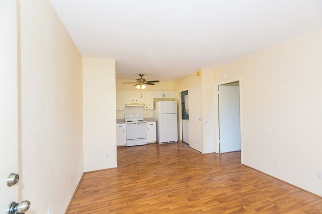 Photo - Suncrest in Ewa Gentry: 1-bed, 1-bath, 2-parking - PET Friendly !
