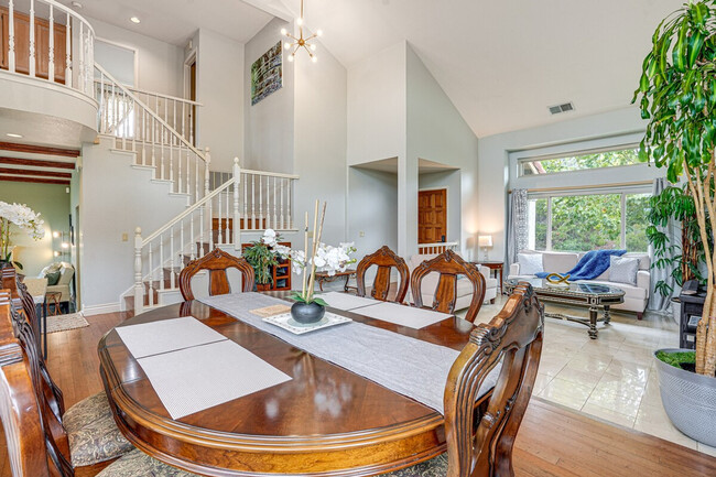 Photo - 182 Westminster Way Unit ID1304897P